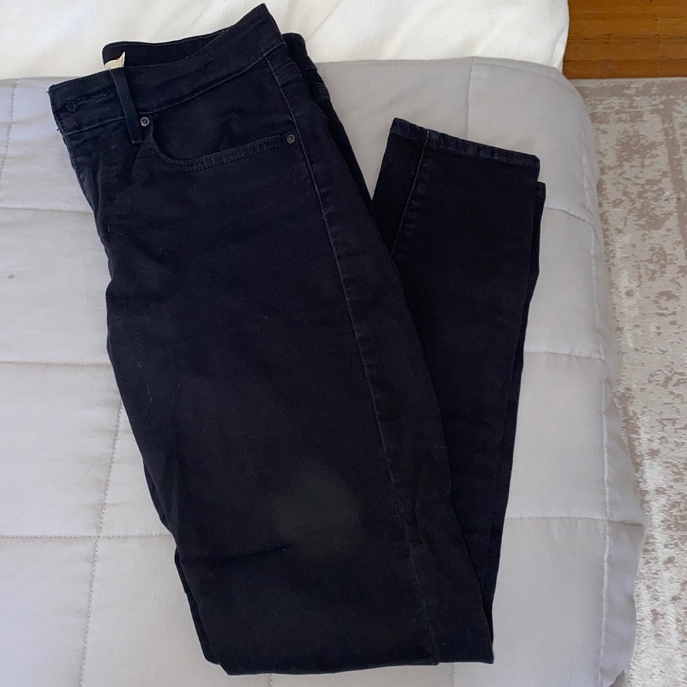 Levi’s high rise skinny jeans size 27